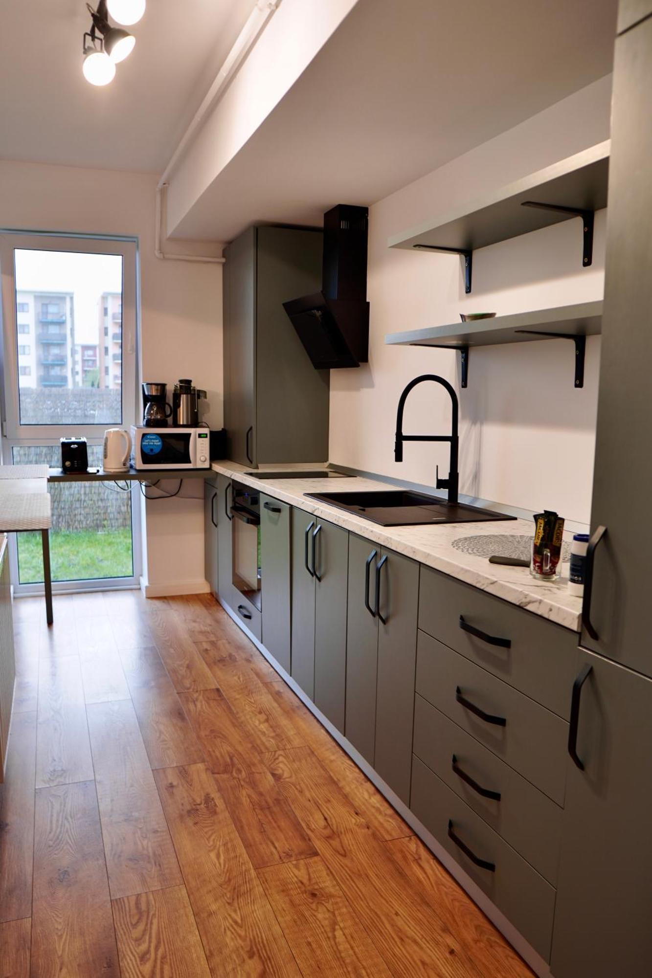 Coresi, 2 Camere, Sleeps 6 Large Private Garden Apartment Pets Welcome Μπρασόβ Εξωτερικό φωτογραφία